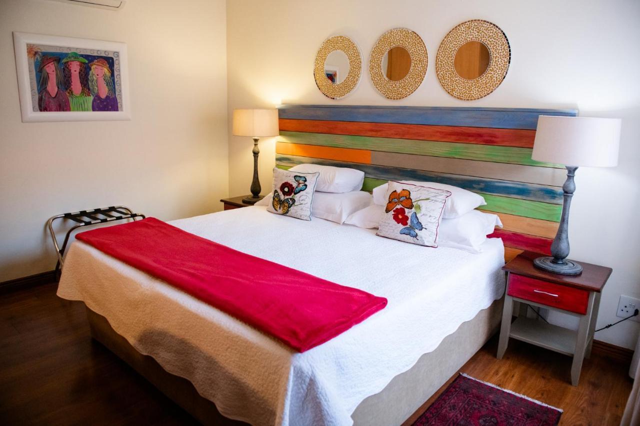 37 On Charles Hotel Претория Екстериор снимка