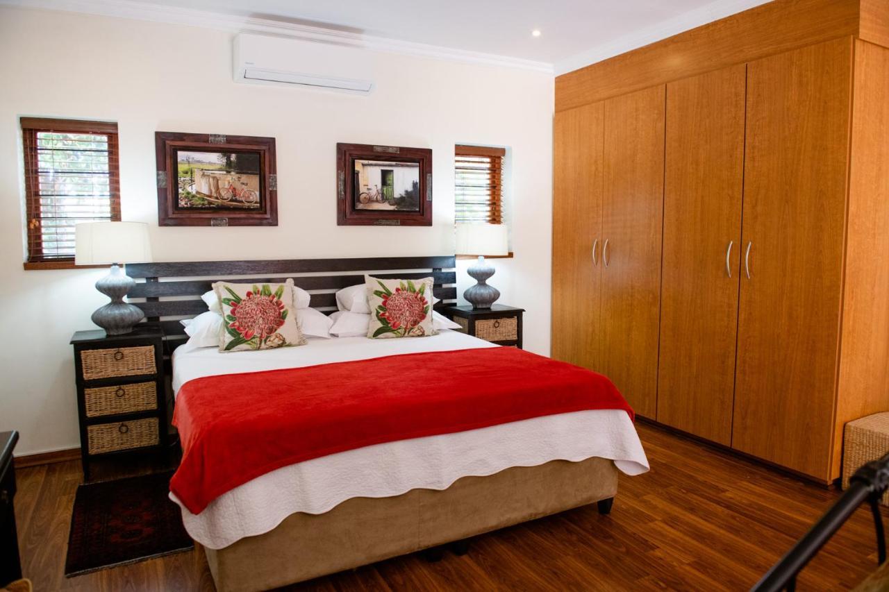 37 On Charles Hotel Претория Екстериор снимка
